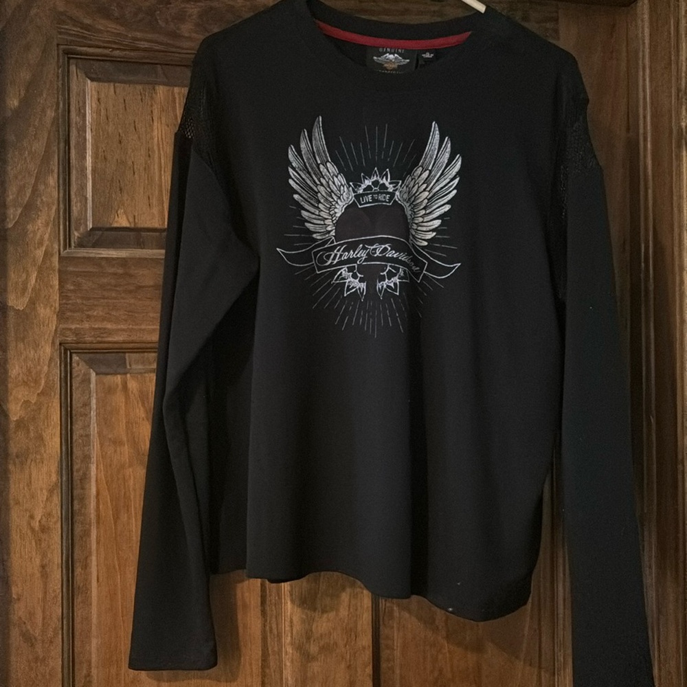 Women’s Long Sleeve Harley Davidson shirt